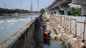 Proyek Tanggul Pengaman Pantai Pesisir Jakarta Dikebut