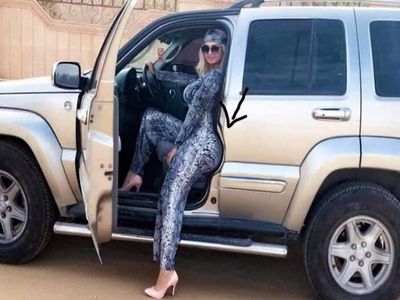 10 Photoshop Gagal Bikin Dahi Mengkerut, Ini Konsepnya Apa?