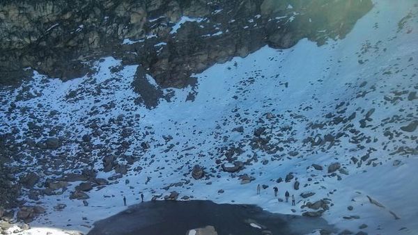 Penampakan Danau Penuh Kerangka Misterius, Ilmuwan Bingung