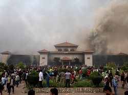 Nepal Gratiskan Perpanjangan Visa Turis yang Terjebak Kerusuhan di Kathmandu