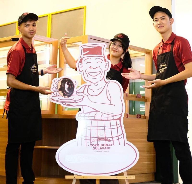 Donat Gulapadi yang hits di Garut