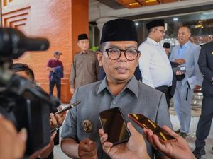 Andra Soni Targetkan Administrasi Sekolah Swasta Gratis Selesai Bulan Ini Andra Soni Targetkan Administrasi Sekolah Swasta Gratis Selesai Bulan Ini