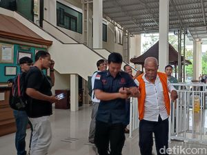 Alami Strok, Kakek 71 Tahun Didakwa Kasus Jual Beli Penyu di PN Denpasar Alami Strok, Kakek 71 Tahun Didakwa Kasus Jual Beli Penyu di PN Denpasar