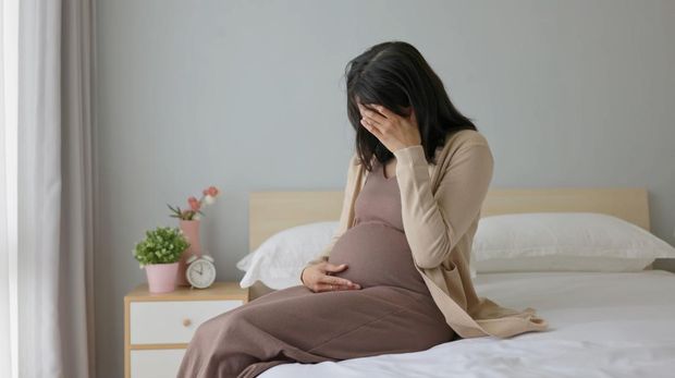 Ilustrasi Ibu Hamil Sedih