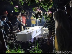 Pilu Pemakaman Jenazah Tiara Korban Mutilasi yang Tak Utuh