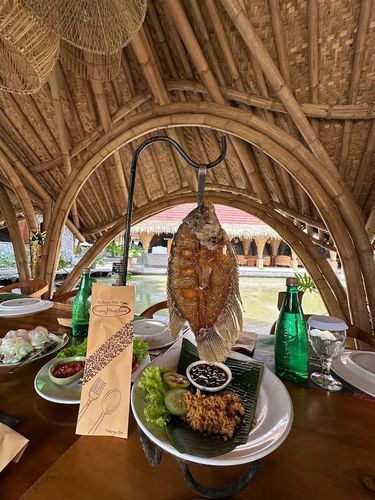 Restoran bergaya Ubud di Garut