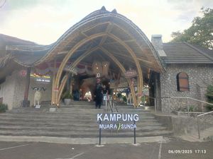 Kampung Muara Sunda, Restoran Bernuansa Bali yang Pernah Disinggahi Jokowi Kampung Muara Sunda, Restoran Bernuansa Bali yang Pernah Disinggahi Jokowi