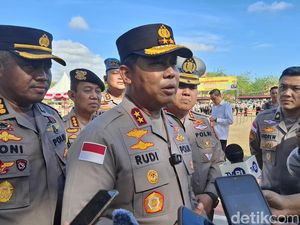 Polda NTT Kerahkan Tim SAR K9 Cari Korban Hilang Banjir Bandang di Nagekeo Polda NTT Kerahkan Tim SAR K9 Cari Korban Hilang Banjir Bandang di Nagekeo