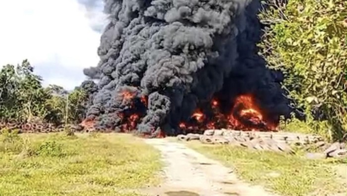 Tragis Pekerja Tewas Tergilas Mesin Dalam Kebakaran Pabrik Ban Bekas di Konawe Selatan