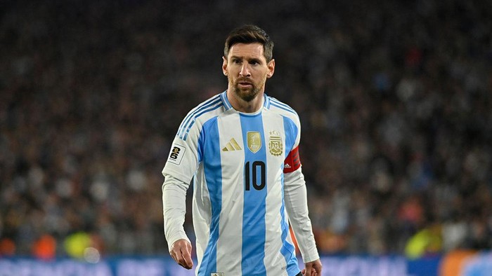 Lionel Messi of Argentina watches during a South American 2026 qualifier match at the Mas Monumental Antonio V Liberti Stadium in Buenos Aires, Argentina, on September 4, 2025. (Photo by Juan Manuel Baez/NurPhoto via Getty Images)