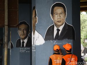 Mural Wajah Gubernur DKI Hiasi Kolong Flyover Bintaro