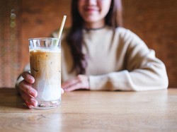 Waspada! 6 Bahaya Minum Es Kopi Susu Setiap Hari yang Jarang Disadari