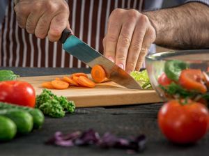 Sayuran Lebih Sehat Dimasak atau Dimakan Mentah? Cek Faktanya di Sini Sayuran Lebih Sehat Dimasak atau Dimakan Mentah? Cek Faktanya di Sini