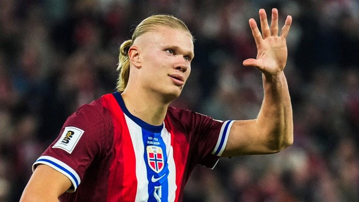 Soccer Football - World Cup - UEFA Qualifiers - Group I - Norway v Moldova - Ullevaal Stadion, Oslo, Norway - September 9, 2025 Norways Erling Haaland celebrates scoring their tenth goal Fredrik Varfjell/NTB via REUTERS ATTENTION EDITORS - THIS IMAGE WAS PROVIDED BY A THIRD PARTY. NORWAY OUT. NO COMMERCIAL OR EDITORIAL SALES IN NORWAY.