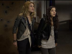 Sinopsis Film The Darkest Hour, Terjebak di Tengah Invasi Alien Sinopsis Film The Darkest Hour, Terjebak di Tengah Invasi Alien