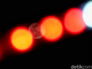 Indahnya Corn Moon September, Terabadikan dengan Sentuhan Multi Exposure di Langit Bekasi Indahnya Corn Moon September, Terabadikan dengan Sentuhan Multi Exposure di Langit Bekasi