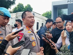 Kombes Luthfie Apresiasi Warga Kompak Jaga Kota Surabaya Saat Kerusuhan Kombes Luthfie Apresiasi Warga Kompak Jaga Kota Surabaya Saat Kerusuhan