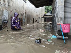 Duka Pulau Dewata Diterjang Banjir hingga Jatuh Korban Jiwa Duka Pulau Dewata Diterjang Banjir hingga Jatuh Korban Jiwa