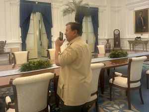 Telepon Kepala BNPB, Prabowo Minta Banjir Bali hingga NTT Ditangani Cepat