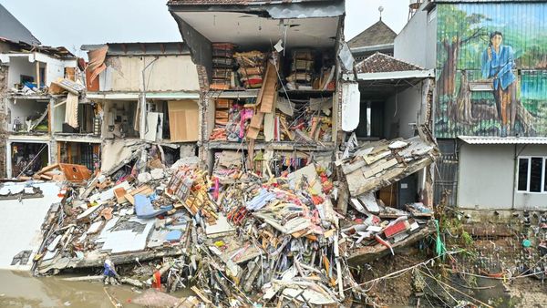 Rumah hingga Ruko Warga di Denpasar Hancur Akibat Banjir Bandang