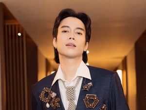 7 Foto Terbaru Vidi Aldiano, Glowing Setelah Kemoterapi bak Edward Cullen 7 Foto Terbaru Vidi Aldiano, Glowing Setelah Kemoterapi bak Edward Cullen