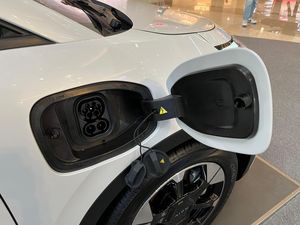Apa Jadinya Geely-AION dkk Ingkar Janji Produksi Dalam Negeri? Apa Jadinya Geely-AION dkk Ingkar Janji Produksi Dalam Negeri?