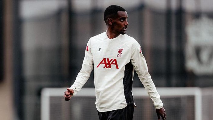 KIRKBY, ENGLAND - SEPTEMBER 10: (THE SUN OUT, THE SUN ON SUNDAY OUT) Alexander Isak of Liverpool during a training session at AXA Training Centre on September 10, 2025 in Kirkby, England. (Photo by Nikki Dyer - LFC/Liverpool FC via Getty Images)