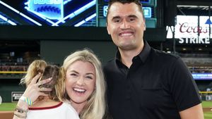 Kehidupan Harmonis Aktivis Charlie Kirk Bersama Istri Sebelum Tewas Ditembak