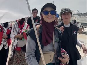 Pelayaran ke Gaza Ditunda, Wanda Hamidah-Chiki Fawzi Cerita Situasi di Tunisia Pelayaran ke Gaza Ditunda, Wanda Hamidah-Chiki Fawzi Cerita Situasi di Tunisia