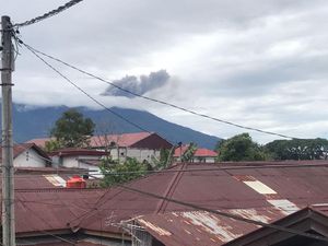 Gunung Marapi Erupsi 31 Detik, Warga Diminta Waspadai Banjir Lahar Dingin Gunung Marapi Erupsi 31 Detik, Warga Diminta Waspadai Banjir Lahar Dingin