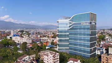 Hotel Mewah Nepal Ludes Dibakar: Amarah Massa Membara!