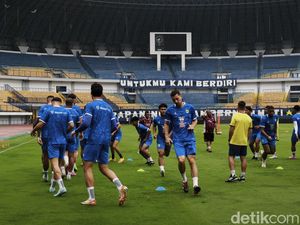 Persib Fokus Hadapi Lion City Sailors di ACL 2 Persib Fokus Hadapi Lion City Sailors di ACL 2