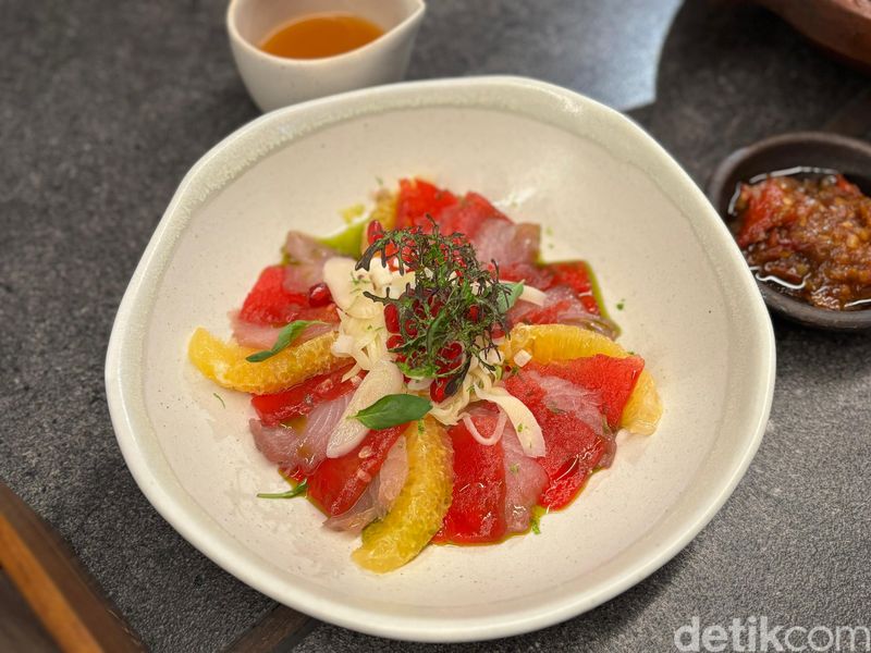 Menu makanan di TAMU
