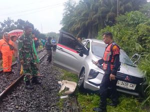 Kronologi Mobil Ditumpangi Sekeluarga Tertemper KA di OKU hingga 1 Orang Tewas Kronologi Mobil Ditumpangi Sekeluarga Tertemper KA di OKU hingga 1 Orang Tewas