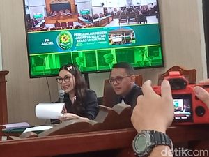 Panas! Nikita Mirzani Ngotot Debat dengan Saksi Ahli Soal Dugaan Cuci Uang