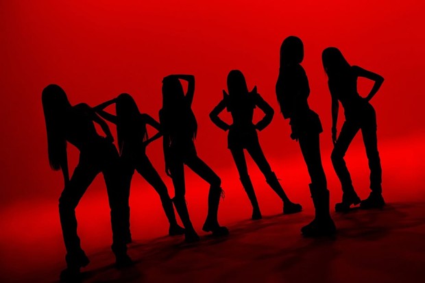 Potret MOMOLAND/ Foto: instagram.com/momoland_official Potret MOMOLAND