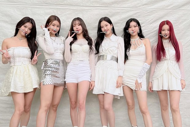 Potret MOMOLAND/ Foto: instagram.com/momoland_official Potret MOMOLAND