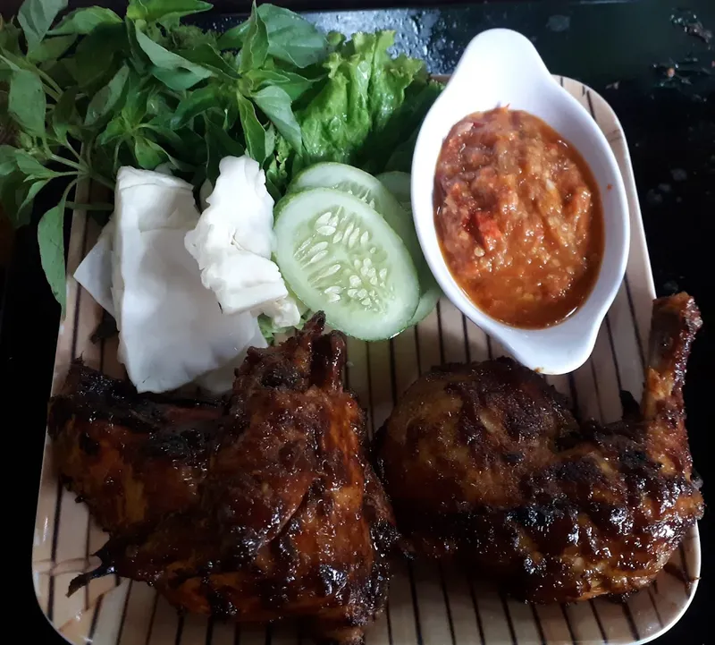 Rekomendasi kuliner dekat MRT Fatmawati.