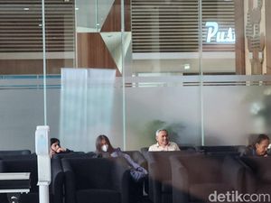 KPK Periksa Satori Tersangka Kasus Korupsi Dana CSR BI KPK Periksa Satori Tersangka Kasus Korupsi Dana CSR BI