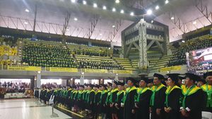 UI Wisuda 9.817 Mahasiswa, Dihadiri Mantan Wapres Jusuf Kalla