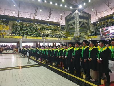UI Wisuda 9.817 Mahasiswa, Dihadiri Mantan Wapres Jusuf Kalla