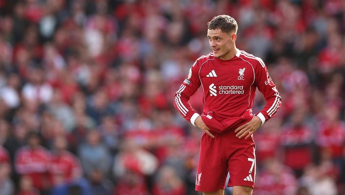 LIVERPOOL, ENGLAND - AUGUST 31: Florian Wirtz of Liverpool during the Premier League match between Liverpool and Arsenal at Anfield on August 31, 2025 in Liverpool, England. (Photo by Alex Pantling/Getty Images)