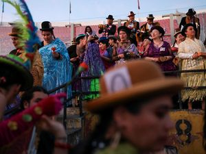 52 Tahun Kudeta Militer, Warga Chili Kenang Jatuhnya Salvador Allende 52 Tahun Kudeta Militer, Warga Chili Kenang Jatuhnya Salvador Allende