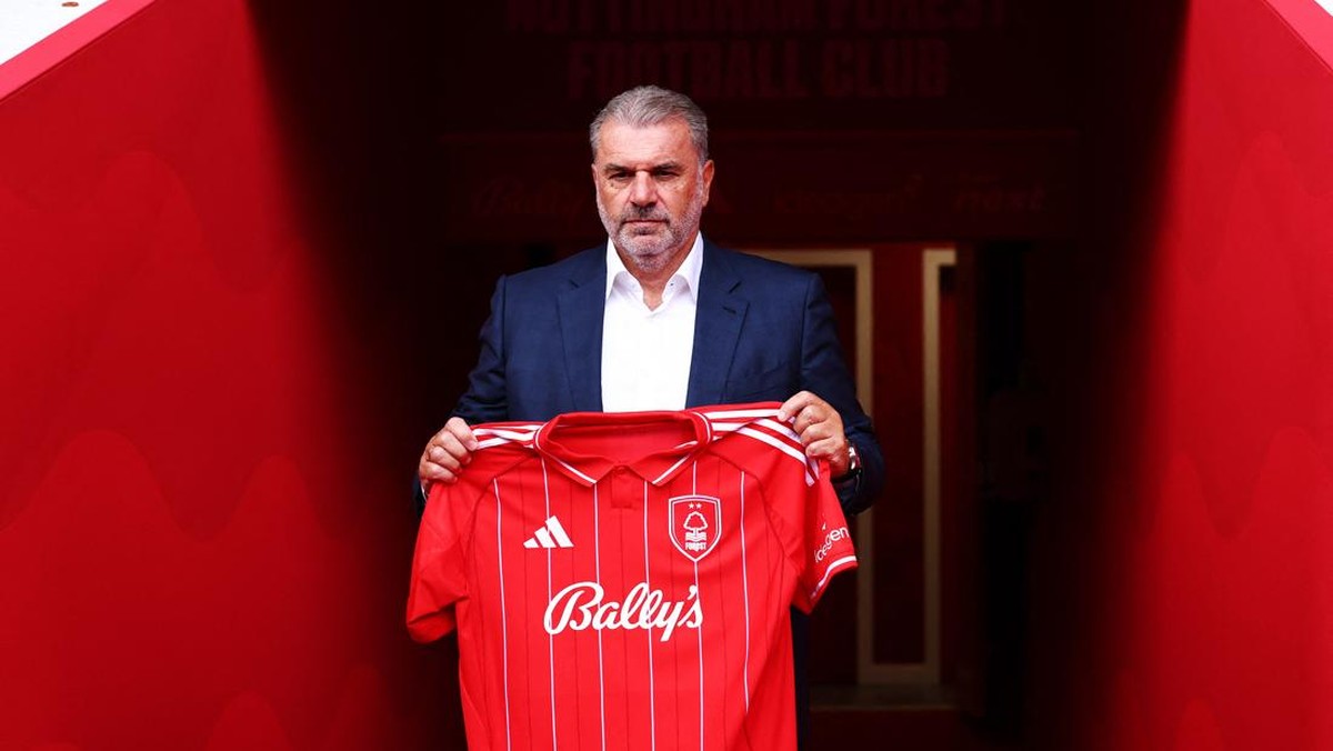 Ange Postecoglou biasa meraih trofi di musim kedua menangani sebuah klub. (Action Images via Reuters/Matthew Childs)