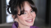 Mata Indah Enzy Storia
