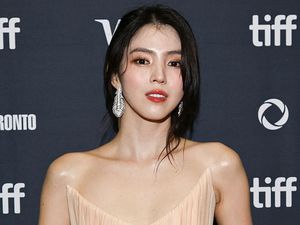 Video: Han So Hee Dikecam Seusai Like Unggahan Ketua Partai Reformasi Video: Han So Hee Dikecam Seusai Like Unggahan Ketua Partai Reformasi