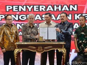 Kejagung Serahkan 674 Ribu Ha Lahan Sawit Sitaan ke PT Agrinas Palma Nusantara Kejagung Serahkan 674 Ribu Ha Lahan Sawit Sitaan ke PT Agrinas Palma Nusantara