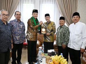 Mentrans Iftitah & PB Mathlaul Anwar Perkuat Sinergi untuk Bangsa Mentrans Iftitah & PB Mathlaul Anwar Perkuat Sinergi untuk Bangsa