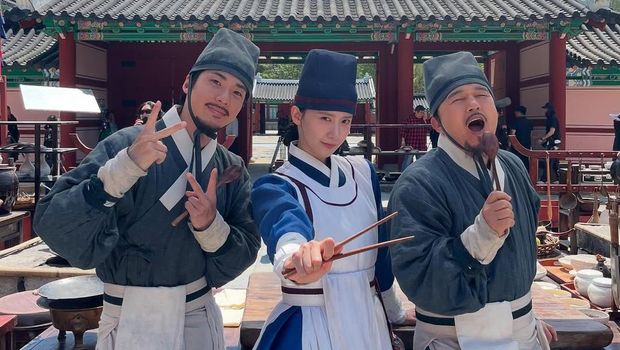 Para pemeran drama Korea Bon Appetit, Your Majesty