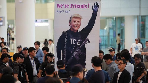 Pekerja Korea Selatan yang Ditahan di AS Tiba di Bandara Incheon